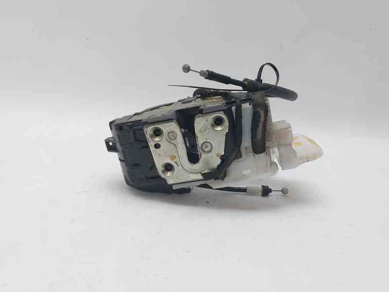 Recambio de cerradura puerta delantera derecha para kia cee´d hatchback (ed) 1.6 crdi 90 referencia OEM IAM 813201H060  