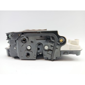 CERRADURA PUERTA DELANTERA IZQUIERDA 5K1837015D 