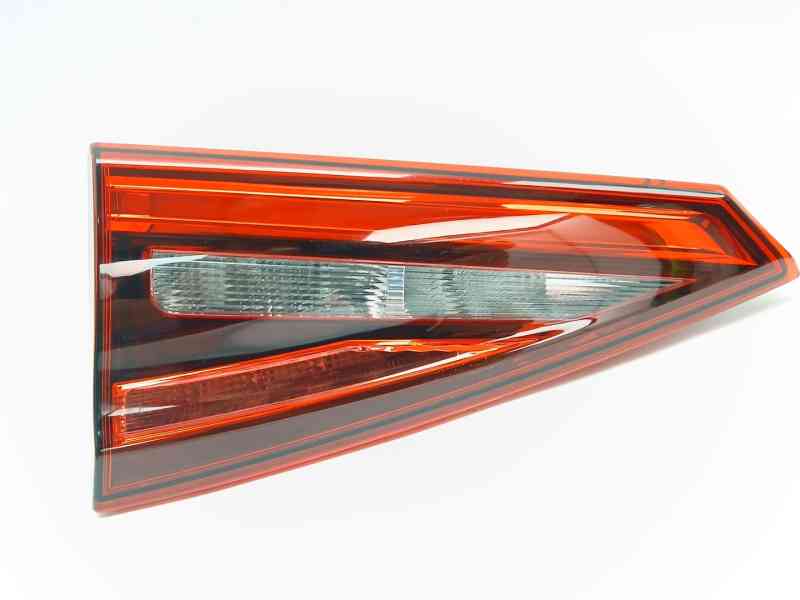 Recambio de piloto trasero izquierdo interior para infiniti qx30 2.2 d awd referencia OEM IAM 90078969 265455DF0A 