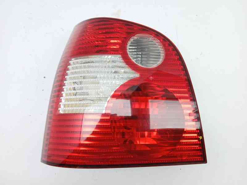 Recambio de piloto trasero izquierdo para volkswagen polo iv (9n_, 9a_) 1.2 12v referencia OEM IAM 6Q6945095B 6Q6945111A 