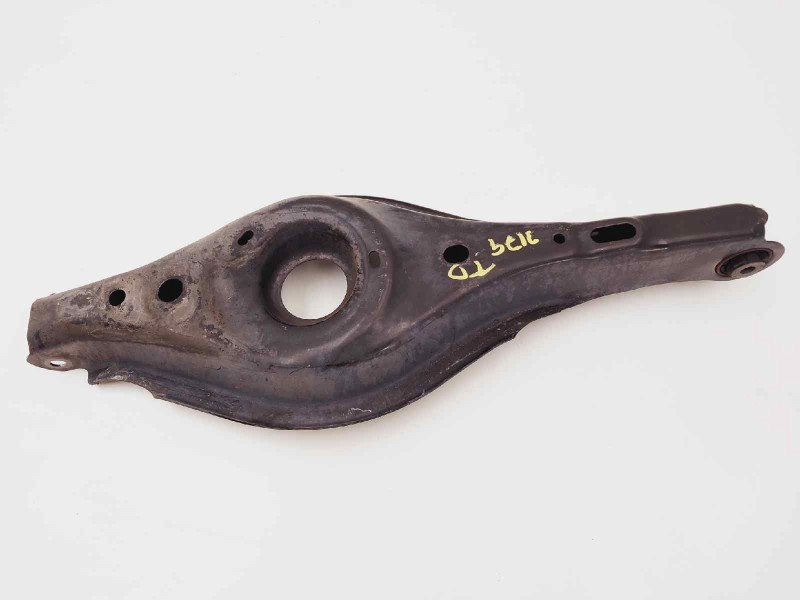 Recambio de brazo suspension inferior trasero derecho para mazda 3 lim. () sports-line referencia OEM IAM B45A20130909B B45A2830