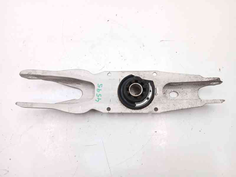 Recambio de brazo suspension inferior trasero derecho para infiniti qx30 2.2 d awd referencia OEM IAM A2463520002 A2463520002 