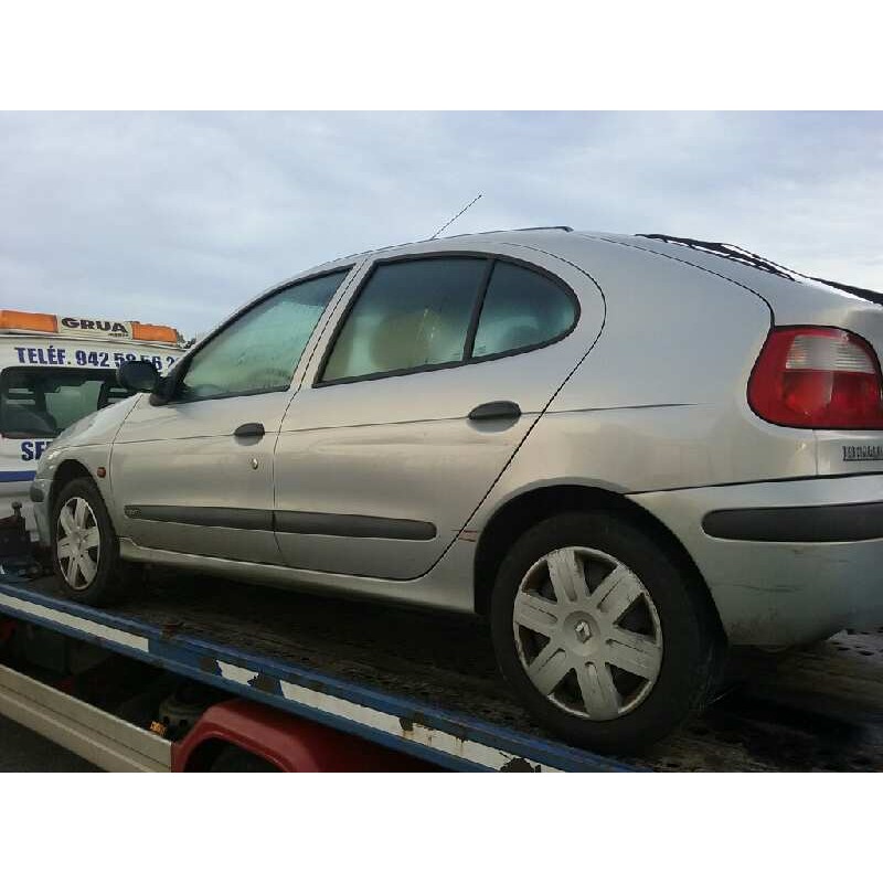 renault megane i fase 2 berlina (ba0) del año 2001