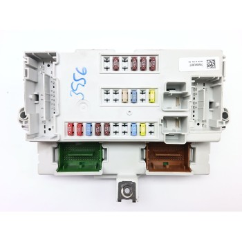 CAJA RELES / FUSIBLES 68303101AD 