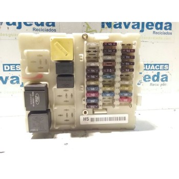 CAJA RELES / FUSIBLES 