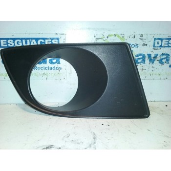 REJILLA PARAGOLPES DERECHA 