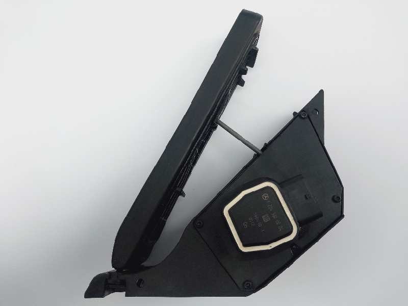 Recambio de potenciometro pedal para mercedes clase c (w204) berlina c 200 cdi blueefficiency (204.001) referencia OEM IAM A2043