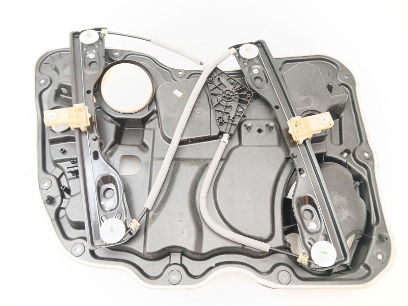 Recambio de elevalunas delantero derecho para jeep cherokee (kl) 2.2 crd 4x4 referencia OEM IAM 68227256AA WR12743 931401104