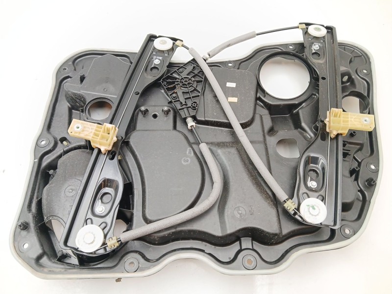 Recambio de elevalunas delantero izquierdo para jeep cherokee (kl) 2.2 crd 4x4 referencia OEM IAM 68227257AA P56038976AA 9314001