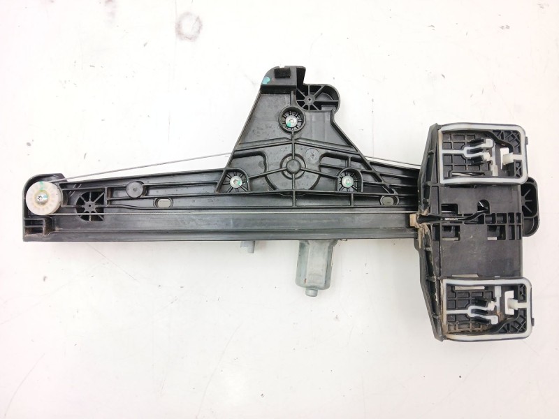 Recambio de elevalunas trasero izquierdo para opel corsa f elegance referencia OEM IAM 9829045980 9829046180 39182148