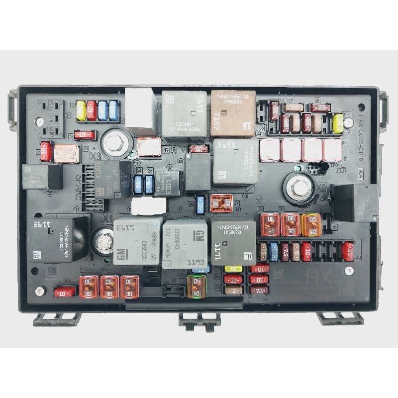 Recambio de caja reles / fusibles para opel astra j lim. excellence referencia OEM IAM 13343766 111087AC 