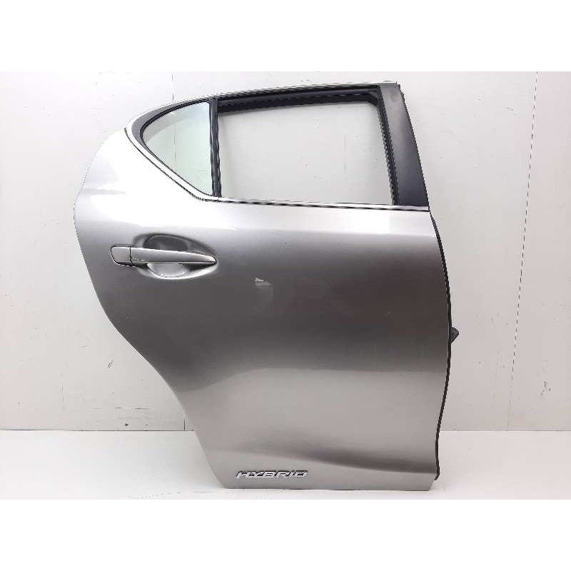 Recambio de puerta trasera derecha para lexus ct 200h white edition referencia OEM IAM   