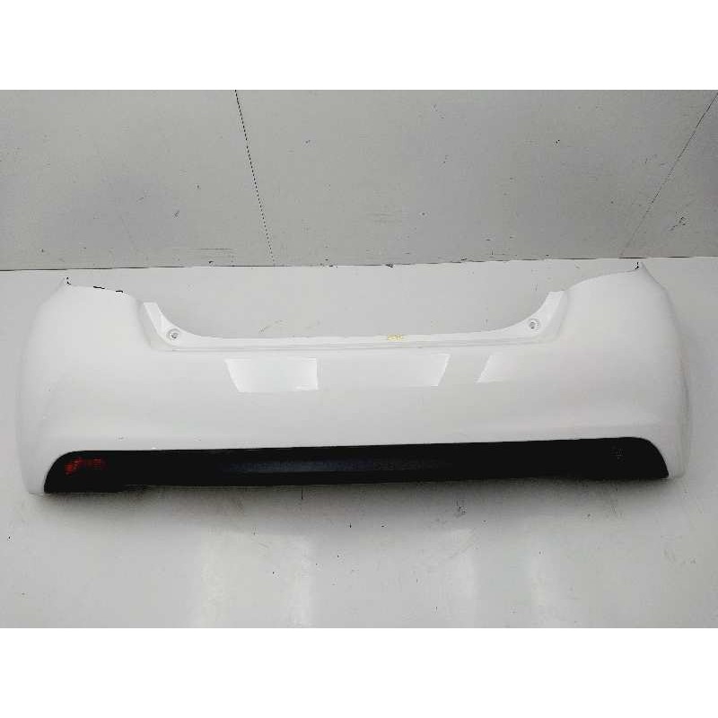 Recambio de paragolpes trasero para toyota yaris city referencia OEM IAM 521590U917 524530D050 