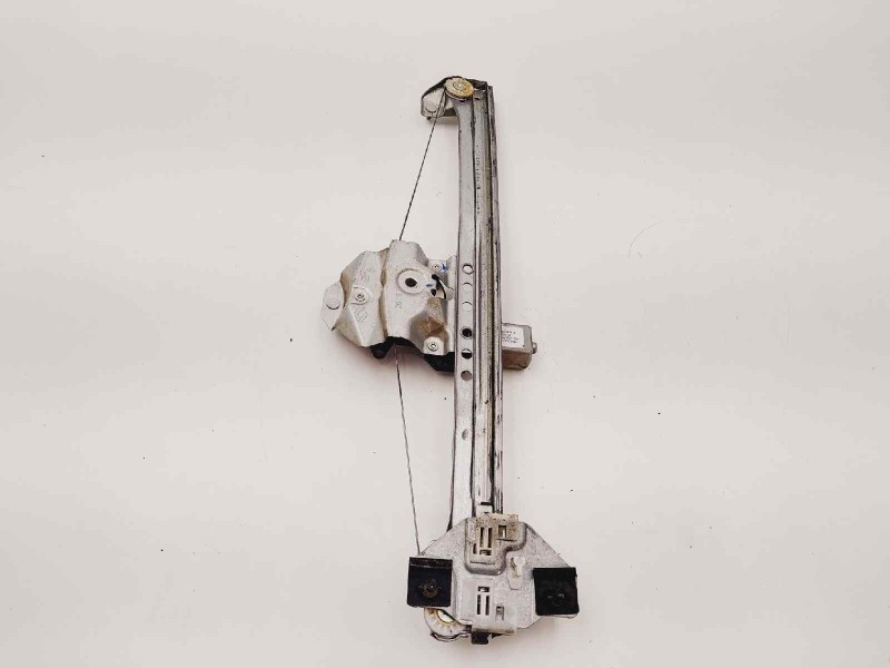 Recambio de elevalunas delantero derecho para dacia dokker essential referencia OEM IAM 9030319C 9030319C 