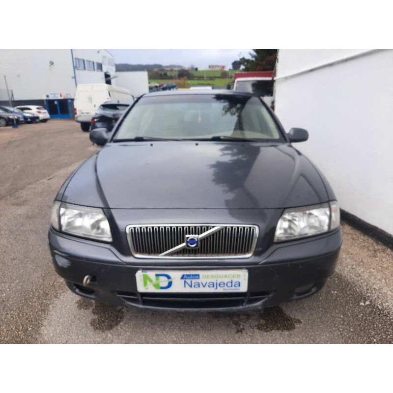 volvo s80 berlina del año 2002