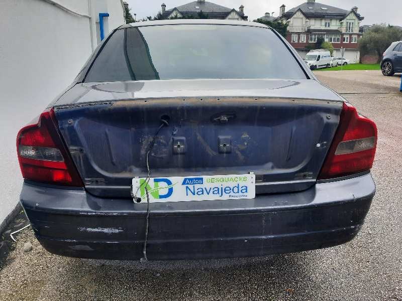 volvo s80 berlina del año 2002