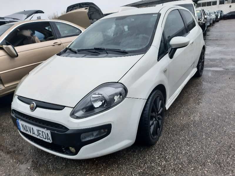 fiat punto (evo) (199) del año 2010