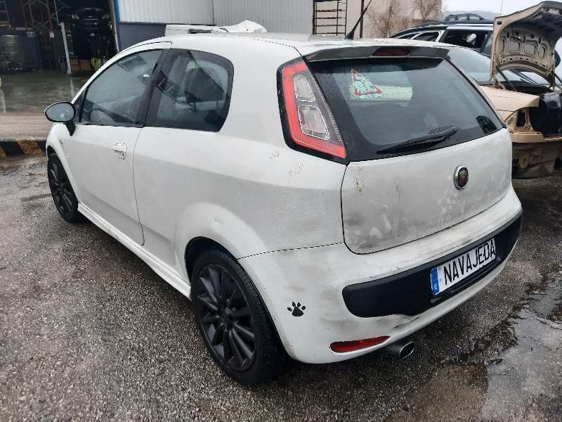 fiat punto (evo) (199) del año 2010