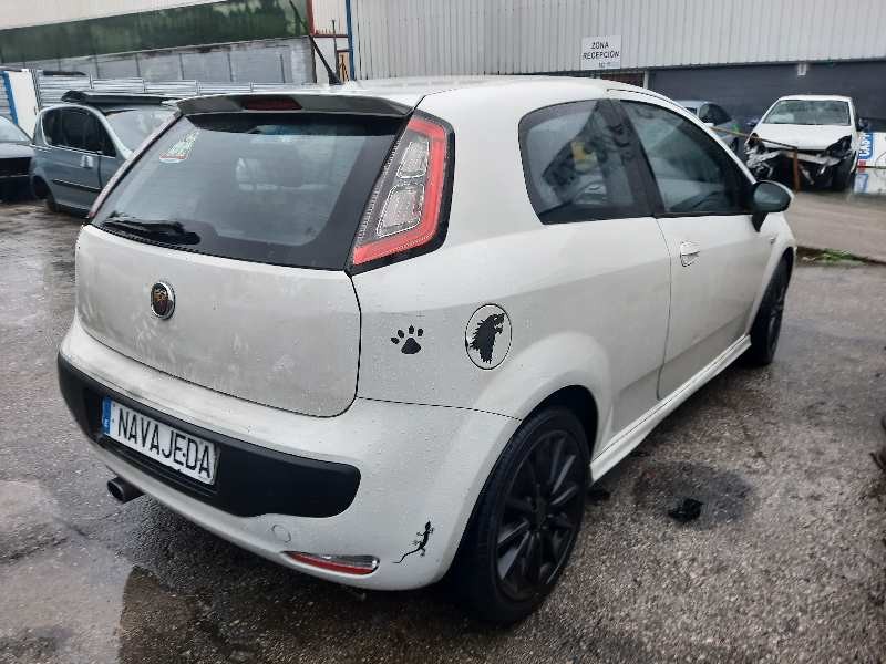 fiat punto (evo) (199) del año 2010