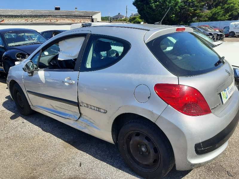 peugeot 207 del año 2008