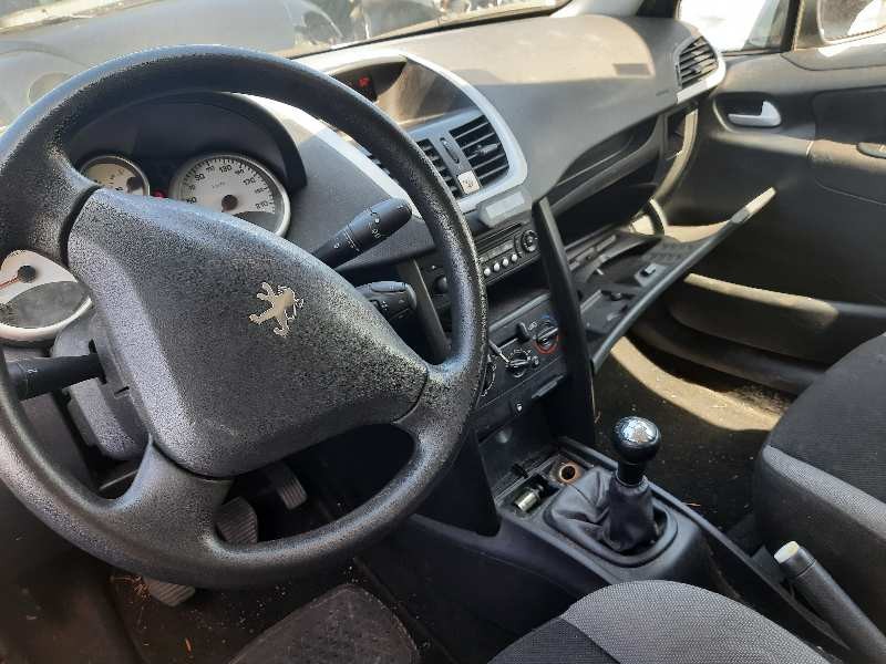 peugeot 207 del año 2008