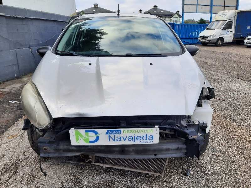 ford fiesta (ccn) del año 2013