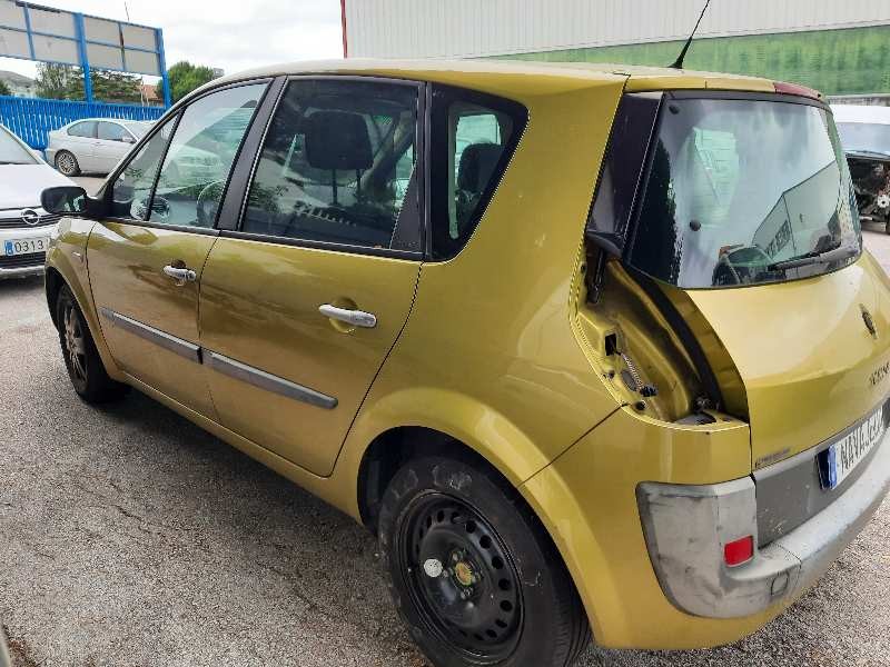 renault scenic ii del año 2003