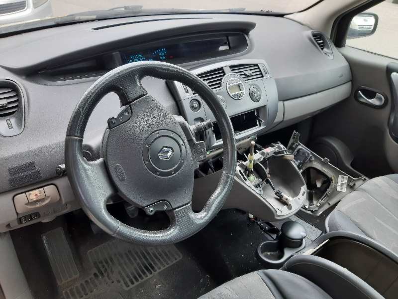 renault scenic ii del año 2003