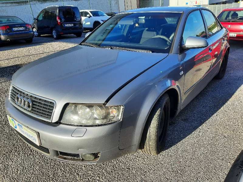audi a4 berlina (8e) del año 2004