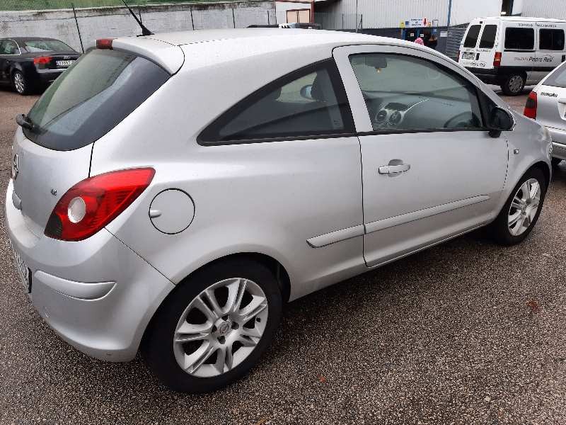 opel corsa d del año 2007