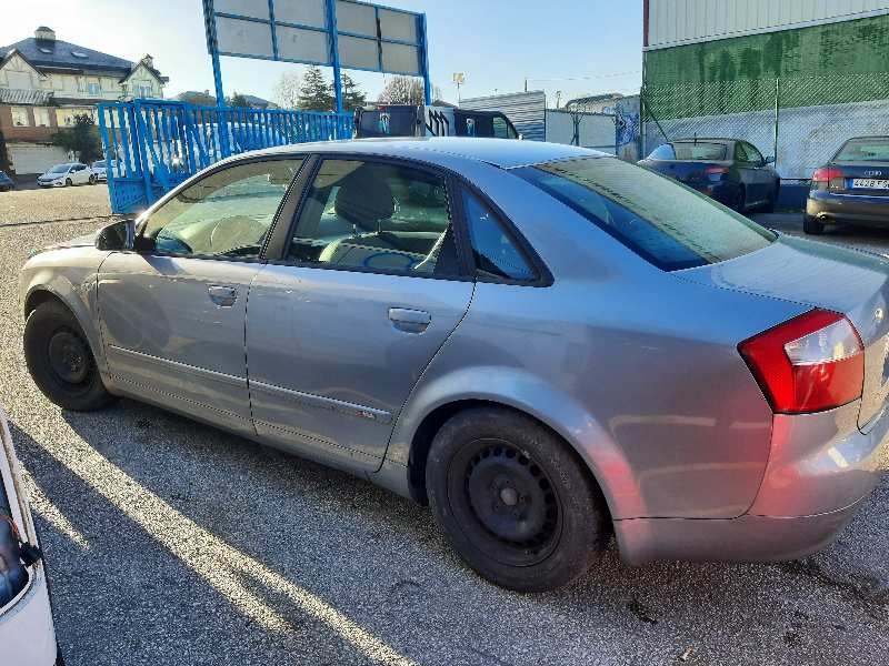 audi a4 berlina (8e) del año 2004