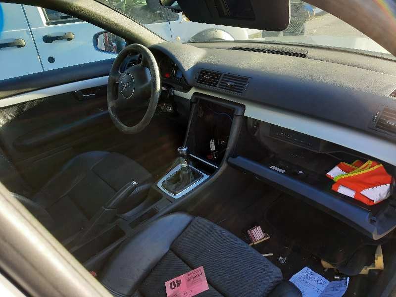 audi a4 berlina (8e) del año 2004