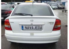 opel astra g berlina del año 2000
