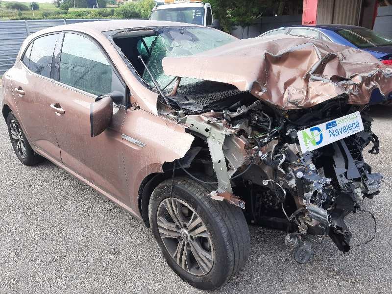 renault megane iv berlina 5p del año 2020