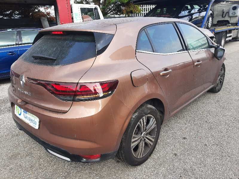 renault megane iv berlina 5p del año 2020