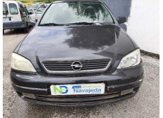 opel astra g berlina del año 2000