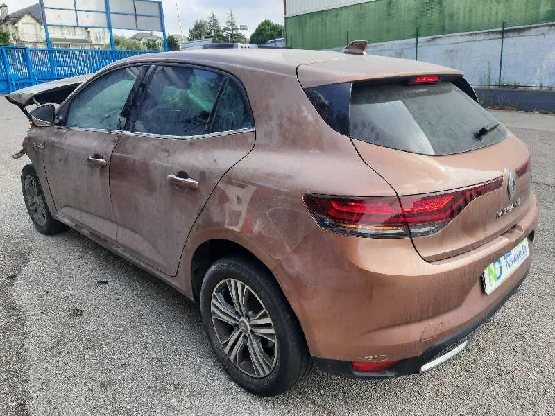 renault megane iv berlina 5p del año 2020