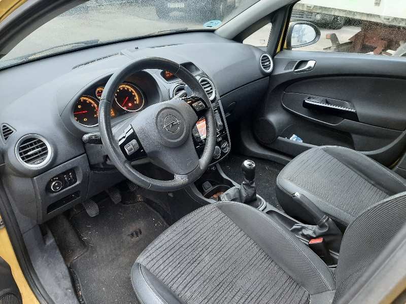 opel corsa d del año 2015