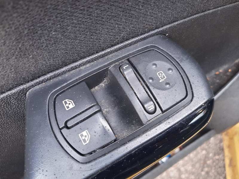 opel corsa d del año 2015