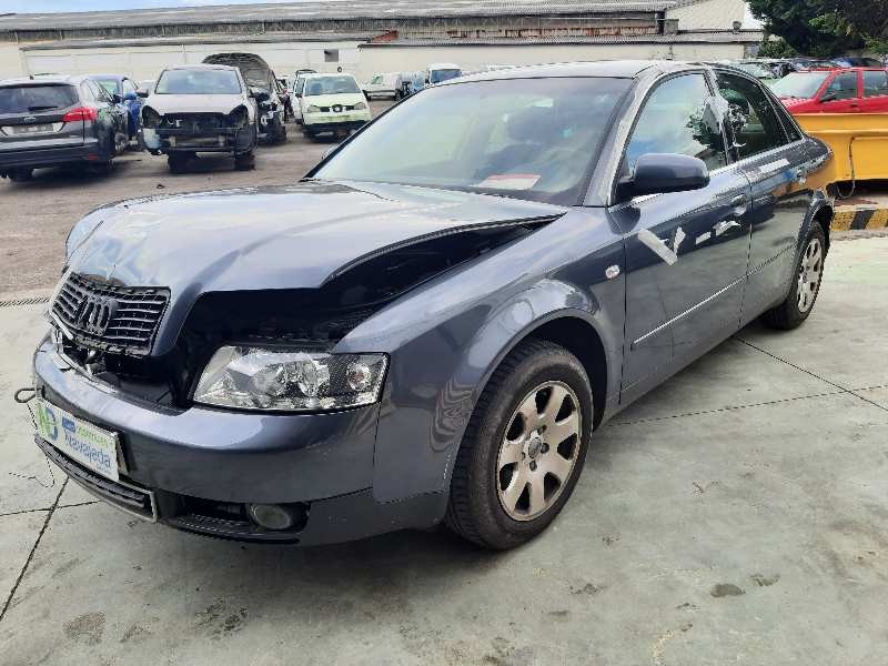 audi a4 berlina (8e) del año 2001