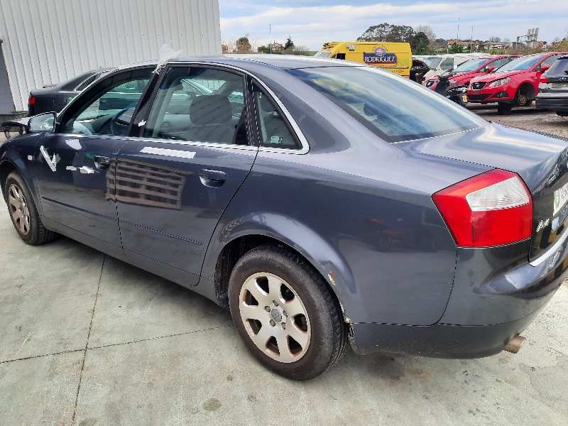 audi a4 berlina (8e) del año 2001