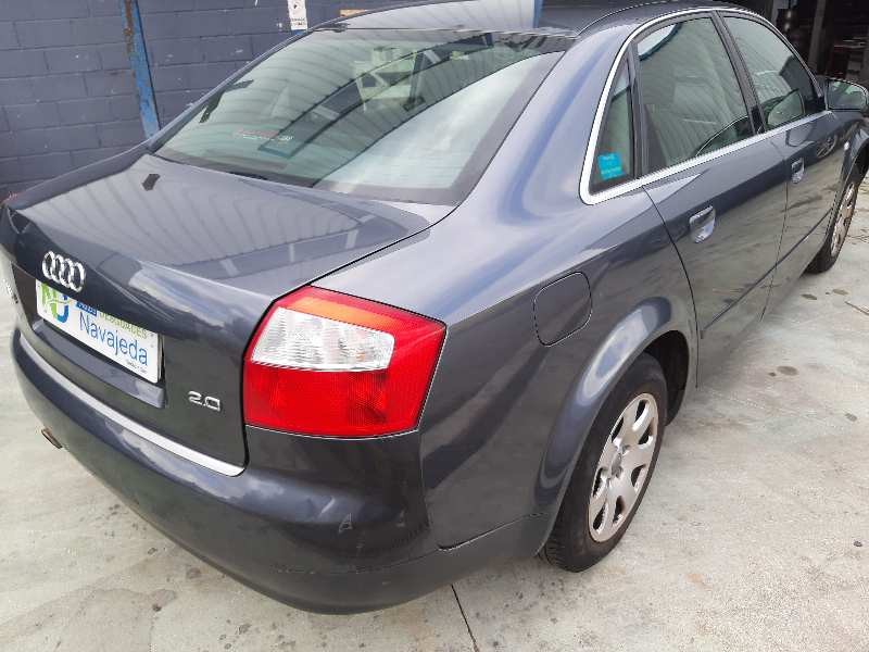 audi a4 berlina (8e) del año 2001
