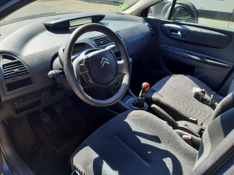 citroen c4 berlina del año 2008