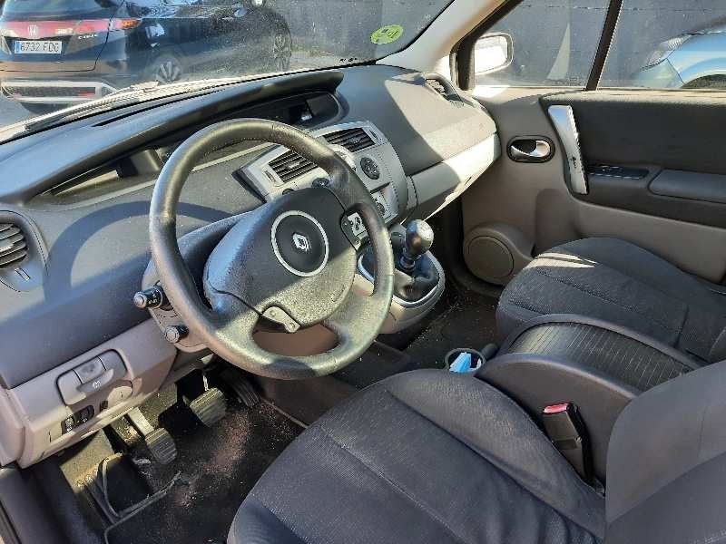 renault scenic ii del año 2006