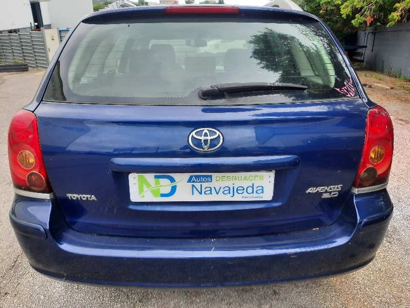 toyota avensis wagon (t25) del año 2004