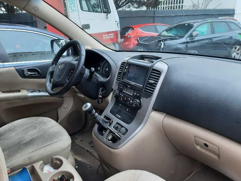 kia carnival del año 2011