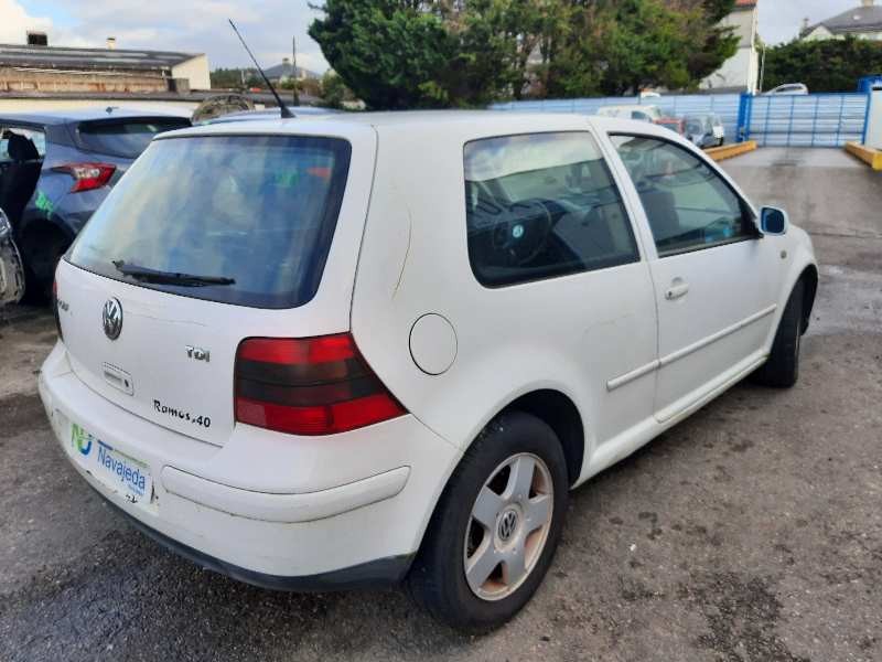 volkswagen golf iv berlina (1j1) del año 1998