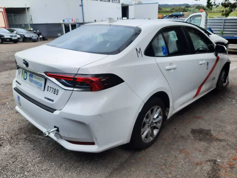 toyota corolla (e21) del año 2023