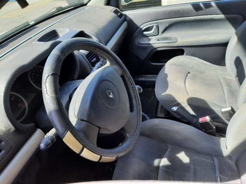 renault clio ii fase ii (b/cb0) del año 2004