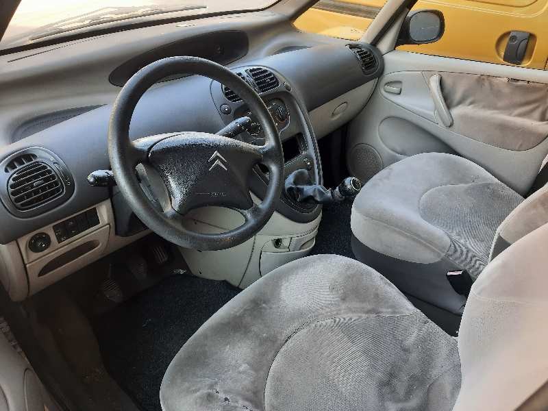 citroen xsara picasso del año 2003